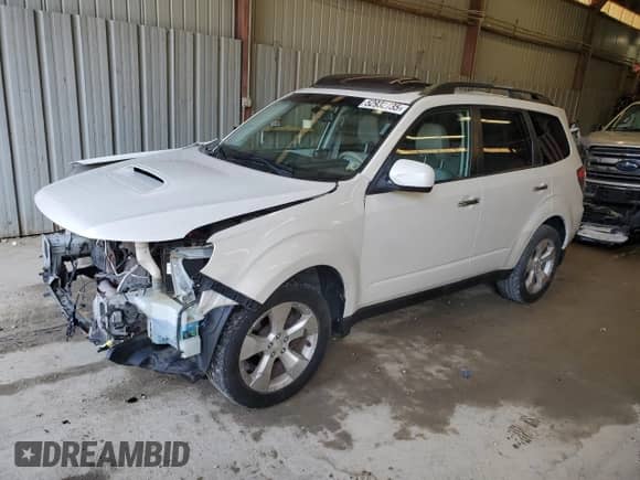 2012 Subaru Forester XT Premium z VIN JF2SHGAC0CH401851, wystawiony jako Copart lot #52932735 z przebiegiem 117 321 mil mil oraz Szkoda całkowita • Salvage title. Historia ofert i sprzedaży dostępna na DreamBid. Obrazek 1.