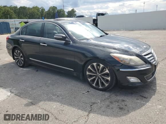 2012 Hyundai Genesis R-Spec z VIN KMHGC4DH9CU200607, wystawiony jako Copart lot #71254735 z przebiegiem 199 017 mil mil oraz Szkoda całkowita • Salvage title. Historia ofert i sprzedaży dostępna na DreamBid. Obrazek 4.