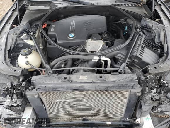 2016 BMW 5 Series 528i xDrive z VIN WBA5A7C50GG150272, wystawiony jako Copart lot #82045045 z przebiegiem 137 442 mil mil oraz Szkoda całkowita • Salvage title. Historia ofert i sprzedaży dostępna na DreamBid. Obrazek 11.