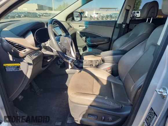 2019 Hyundai Santa Fe SE с VIN KM8SN4HF5KU303079, выставлен на аукционе Copart как лот 68284585 с пробегом 97 669 миль миль и Списание • Salvage title. История ставок и продаж доступна на DreamBid. Изображение 7.