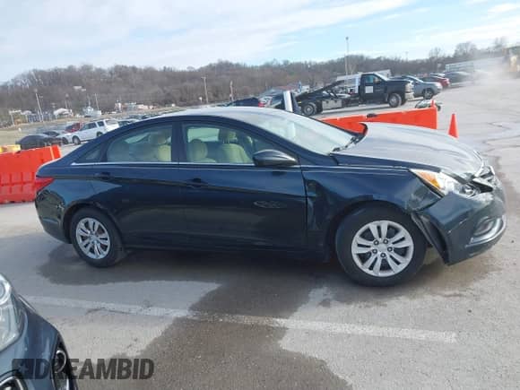 2012 Hyundai Sonata GLS with VIN 5NPEB4AC6CH406677, listed as a IAAI auction lot 41723413 with 161,570 mi miles and . Bid and sale history available at DreamBid. Image 13.
