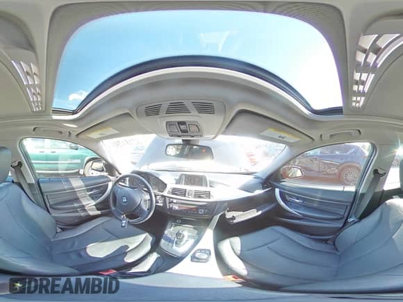 2013 BMW 3 Series 328i xDrive с VIN WBA3B5C50DJ599085, выставлен на аукционе Copart как лот 82181795 с пробегом 91 172 миль миль и Списание • Salvage title. История ставок и продаж доступна на DreamBid. Изображение 14.