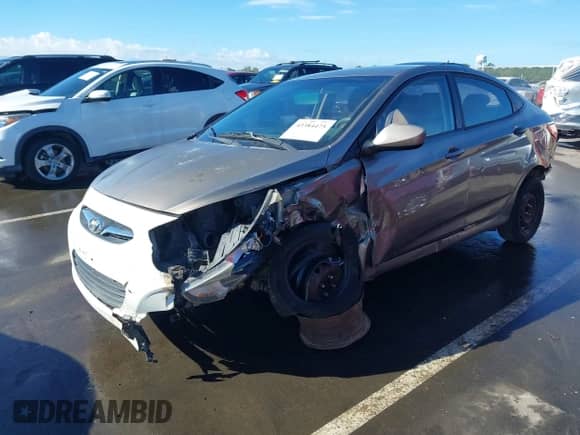 2013 Hyundai Accent GLS with VIN KMHCT4AE8DU390734, listed as a IAAI auction lot 43384475 with 246,173 mi miles and . Bid and sale history available at DreamBid. Image 18.