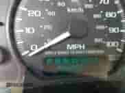 2002 Chevrolet Suburban LS с VIN 3GNEC16ZX2G265362, выставлен на аукционе Copart как лот 49386535 с пробегом 256 290 миль миль и Списание • Salvage title. История ставок и продаж доступна на DreamBid. Изображение 9.