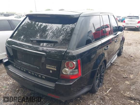 2011 Land Rover Range Rover Sport SC z VIN SALSH2E49BA274182, wystawiony jako IAAI lot #42176761 z przebiegiem 122 951 mil mil oraz . Historia ofert i sprzedaży dostępna na DreamBid. Obrazek 4.