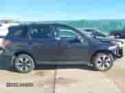 2018 Subaru Forester Premium z VIN JF2SJAGC4JH471942, wystawiony jako IAAI lot #43342248 z przebiegiem 119 890 mil mil oraz . Historia ofert i sprzedaży dostępna na DreamBid. Obrazek 13.