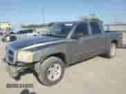 2006 Dodge Dakota SLT z VIN 1D7HW48K36S534241, wystawiony jako Copart lot #52643745 z przebiegiem 208 853 mil mil oraz Szkoda całkowita • Salvage title. Historia ofert i sprzedaży dostępna na DreamBid. Obrazek 1.