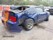 2005 Ford Mustang GT Deluxe с VIN 1ZVFT82H555183325, выставлен на аукционе IAAI как лот 43329725 с пробегом 132 099 миль миль и . История ставок и продаж доступна на DreamBid. Изображение 4.