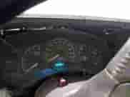 1999 GMC Sierra 1500 SL z VIN 1GTEC14V7XE850553, wystawiony jako IAAI lot #42751151 z przebiegiem 308 861 mil mil oraz . Historia ofert i sprzedaży dostępna na DreamBid. Obrazek 7.
