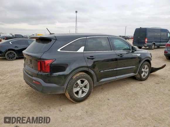 2022 Kia Sorento LX with VIN 5XYRG4LC4NG157273, listed as a Copart auction lot 71305145 with 51,706 mi miles and Salvage title. Bid and sale history available at DreamBid. Image 3.