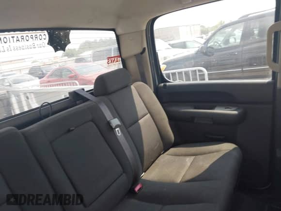 2011 Chevrolet Silverado 1500 LT с VIN 3GCPCSE01BG125517, выставлен на аукционе IAAI как лот 43245098 с пробегом 314 152 миль миль и . История ставок и продаж доступна на DreamBid. Изображение 8.