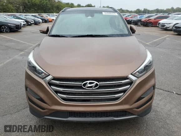 2016 Hyundai Tucson Sport with VIN KM8J33A29GU074786, listed as a Copart auction lot 84888435 with 125,768 mi miles and Clean title. Bid and sale history available at DreamBid. Image 5.