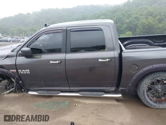 2017 Ram 1500 Big Horn z VIN 3C6RR7LT6HG688239, wystawiony jako IAAI lot #42849534 z przebiegiem 57 946 mil mil oraz . Historia ofert i sprzedaży dostępna na DreamBid. Obrazek 15.