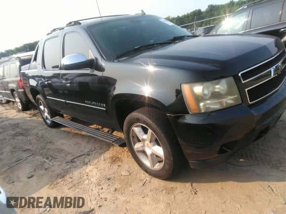 2007 Chevrolet Avalanche 3LT with VIN 3GNFK12307G204618, listed as a IAAI auction lot 42396996 with 275,306 mi miles and . Bid and sale history available at DreamBid. Image 1.