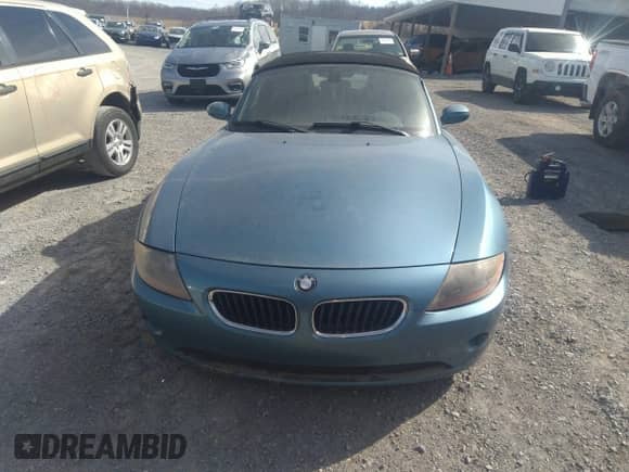 2004 BMW Z4 2.5i with VIN 4USBT33524LR67071, listed as a IAAI auction lot 41632627 with 106,084 mi miles and . Bid and sale history available at DreamBid. Image 13.