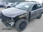 2020 Jeep Grand Cherokee Altitude z VIN 1C4RJFAG7LC211220, wystawiony jako IAAI lot #42900162 z przebiegiem 62 344 mil mil oraz . Historia ofert i sprzedaży dostępna na DreamBid. Obrazek 2.
