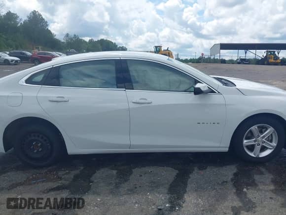 2020 Chevrolet Malibu LS с VIN 1G1ZC5ST6LF158081, выставлен на аукционе IAAI как лот 42242958 с пробегом 130 267 миль миль и . История ставок и продаж доступна на DreamBid. Изображение 14.