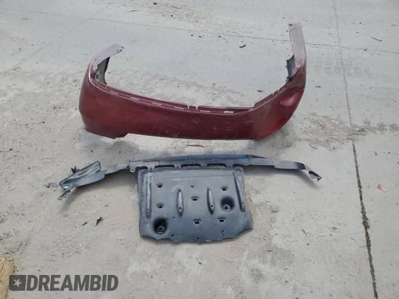 2015 Toyota Camry SE with VIN 4T1BF1FK3FU885362, listed as a Copart auction lot 63767645 with 107,364 mi miles and Salvage title. Bid and sale history available at DreamBid. Image 12.