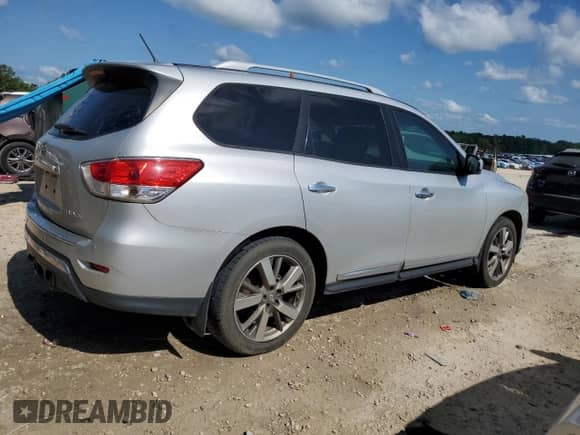 2014 Nissan Pathfinder S with VIN 5N1AR2MN5EC688364, listed as a Copart auction lot 61367445 with 126,918 mi miles and Salvage title. Bid and sale history available at DreamBid. Image 3.