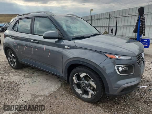 2020 Hyundai Venue SEL with VIN KMHRC8A39LU020004, listed as a Copart auction lot 85736025 with 60,540 mi miles and Salvage title. Bid and sale history available at DreamBid. Image 4.