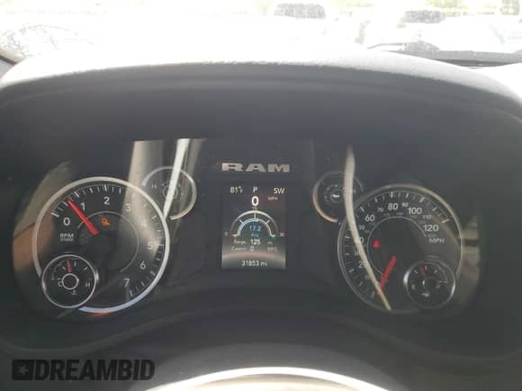 2023 Ram 1500 Big Horn z VIN 1C6SRFMT2PN683619, wystawiony jako Copart lot #49334325 z przebiegiem 31 853 mil mil oraz Szkoda całkowita • Salvage title. Historia ofert i sprzedaży dostępna na DreamBid. Obrazek 9.