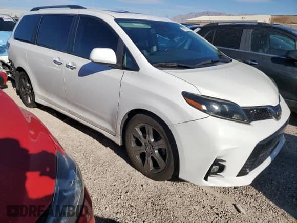2018 Toyota Sienna SE with VIN 5TDXZ3DC9JS930049, listed as a Copart auction lot 71916775 with 85,611 mi miles and Salvage title. Bid and sale history available at DreamBid. Image 4.