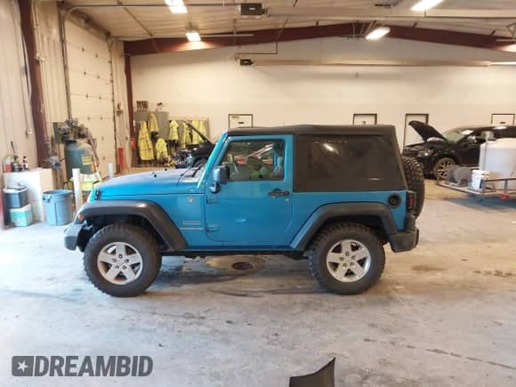 2010 Jeep Wrangler Sport с VIN 1J4AA2D10AL106314, выставлен на аукционе IAAI как лот 43207936 с пробегом 106 128 миль миль и . История ставок и продаж доступна на DreamBid. Изображение 14.