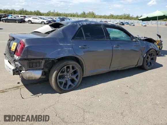 2023 Chrysler 300 Touring L с VIN 2C3CCADG8PH592999, выставлен на аукционе Copart как лот 69682945 с пробегом 35 691 миль миль и Списание • Salvage title. История ставок и продаж доступна на DreamBid. Изображение 3.