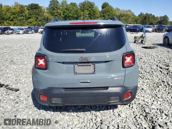 2018 Jeep Renegade Latitude with VIN ZACCJABB9JPJ07071, listed as a Copart auction lot 71979965 with 142,641 mi miles and Salvage title. Bid and sale history available at DreamBid. Image 6.