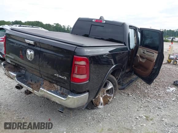 2020 Ram 1500 Laramie с VIN 1C6SRFJT1LN157271, выставлен на аукционе IAAI как лот 43143081 с пробегом 89 423 миль миль и . История ставок и продаж доступна на DreamBid. Изображение 4.