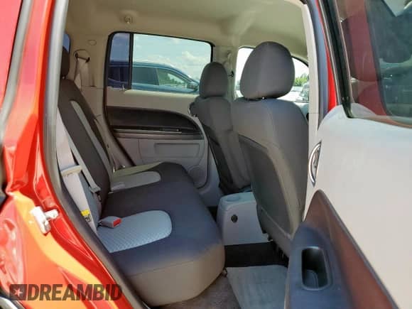 2006 Chevrolet HHR LT with VIN 3GNDA23D26S635965, listed as a Copart auction lot 68823285 with 81,255 mi miles and Salvage title. Bid and sale history available at DreamBid. Image 10.