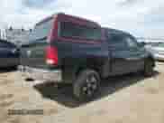 2020 Ram 1500 Tradesman z VIN 3C6RR6KT3LG134192, wystawiony jako Copart lot #47568135 z przebiegiem 76 529 mil mil oraz Szkoda całkowita • Salvage title. Historia ofert i sprzedaży dostępna na DreamBid. Obrazek 3.