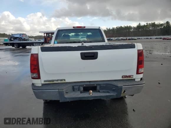 2008 GMC Sierra 1500 Work Truck with VIN 1GTEC19XX8Z308349, listed as a Copart auction lot 81978114 with 179,320 mi miles and Salvage title. Bid and sale history available at DreamBid. Image 6.