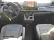 2024 Toyota Sienna LE z VIN 5TDKRKEC2RS202913, wystawiony jako Copart lot #48065035 z przebiegiem Nie podano mil oraz Szkoda całkowita • Salvage title. Historia ofert i sprzedaży dostępna na DreamBid. Obrazek 8.