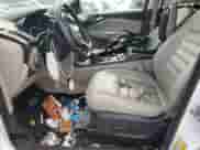2017 Ford Escape SE с VIN 1FMCU9G92HUD68271, выставлен на аукционе Copart как лот 64069835 с пробегом 95 096 миль миль и Списание • Salvage title. История ставок и продаж доступна на DreamBid. Изображение 7.