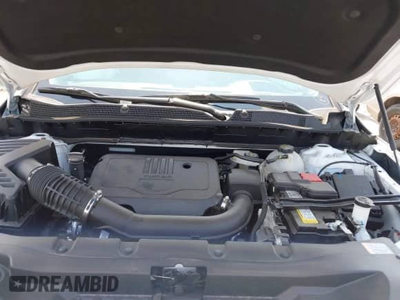 2025 Chevrolet Blazer LT with VIN 3GNKBCR40SS195143, listed as a IAAI auction lot 43186012 with 14,331 mi miles and . Bid and sale history available at DreamBid. Image 10.