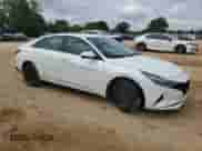 2022 Hyundai Elantra z VIN 5NPLM4G2NH063289, wystawiony jako Copart lot #54551105 z przebiegiem 25 908 mil mil oraz Szkoda całkowita • Salvage title. Historia ofert i sprzedaży dostępna na DreamBid. Obrazek 4.