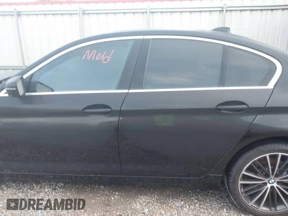 2021 BMW 5 Series 530i with VIN WBA53BH07MCF80395, listed as a IAAI auction lot 42342610 with 71,227 mi miles and . Bid and sale history available at DreamBid. Image 14.