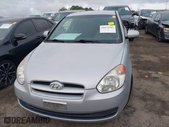 2010 Hyundai Accent GS z VIN KMHCM3AC9AU178586, wystawiony jako IAAI lot #41672341 z przebiegiem 121 576 mil mil oraz . Historia ofert i sprzedaży dostępna na DreamBid. Obrazek 12.