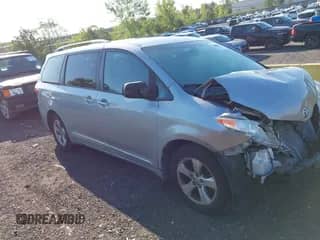 2015 Toyota Sienna LE AAS with VIN 5TDKK3DCXFS644118, listed as a IAAI auction lot 42897067 with 332,144 mi miles and . Bid and sale history available at DreamBid. Image 1.