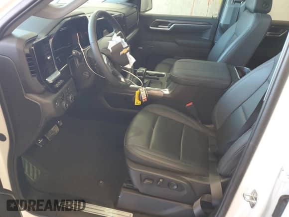 2024 Chevrolet Silverado 1500 LTZ с VIN 1GCUDGEL6RZ204568, выставлен на аукционе Copart как лот 48775205 с пробегом 10 633 миль миль и Списание • Salvage title. История ставок и продаж доступна на DreamBid. Изображение 7.