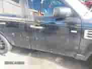 2007 Land Rover Range Rover Sport SC z VIN SALSH23427A983160, wystawiony jako IAAI lot #40561040 z przebiegiem Nie podano mil oraz . Historia ofert i sprzedaży dostępna na DreamBid. Obrazek 13.