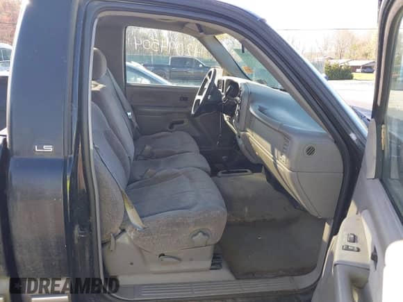 1999 Chevrolet Silverado 1500 LT with VIN 1GCEK14T8XE115517, listed as a IAAI auction lot 42094504 with 183,583 mi miles and . Bid and sale history available at DreamBid. Image 8.
