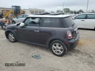 2013 MINI Hardtop with VIN WMWSU3C58DT685551, listed as a Copart auction lot 56548975 with Not provided miles and Salvage title. Bid and sale history available at DreamBid. Image 2.