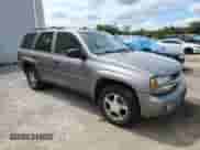 2007 Chevrolet TrailBlazer LT z VIN 1GNDS13S772185667, wystawiony jako Copart lot #71994585 z przebiegiem 135 611 mil mil oraz Nie do naprawy • Non repairable. Historia ofert i sprzedaży dostępna na DreamBid. Obrazek 4.