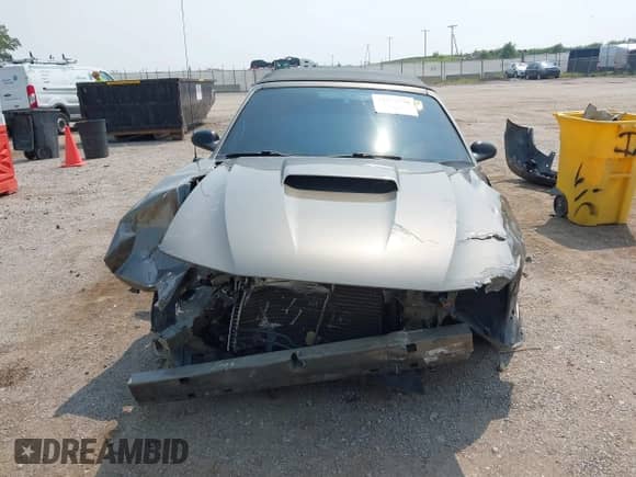 2002 Ford Mustang GT Deluxe z VIN 1FAFP45X92F143585, wystawiony jako IAAI lot #42893735 z przebiegiem Nie podano mil oraz . Historia ofert i sprzedaży dostępna na DreamBid. Obrazek 13.