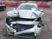 2015 Volvo S60 T5 Drive-E Premier z VIN YV126MFK4F1343110, wystawiony jako IAAI lot #43292498 z przebiegiem 59 841 mil mil oraz . Historia ofert i sprzedaży dostępna na DreamBid. Obrazek 6.