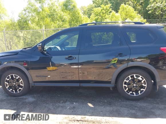 2019 Nissan Pathfinder SV with VIN 5N1DR2MM2KC642006, listed as a IAAI auction lot 42301997 with 95,716 mi miles and . Bid and sale history available at DreamBid. Image 15.