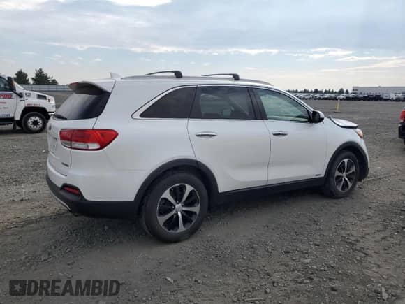 2017 Kia Sorento EX с VIN 5XYPHDA19HG245925, выставлен на аукционе Copart как лот 70325555 с пробегом 104 820 миль миль и Списание • Salvage title. История ставок и продаж доступна на DreamBid. Изображение 3.