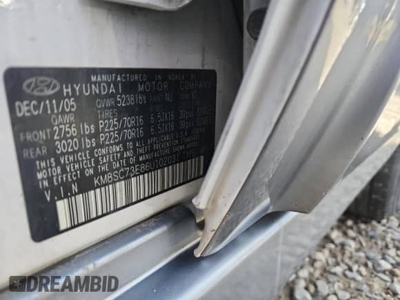 2006 Hyundai Santa Fe GLS z VIN KM8SC73E86U102031, wystawiony jako Copart lot #85923785 z przebiegiem 169 030 mil mil oraz Czysty tytuł • Clean title. Historia ofert i sprzedaży dostępna na DreamBid. Obrazek 13.